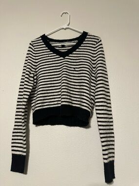 American Eagle Outfitters Black and White Striped V-Neck Sweater